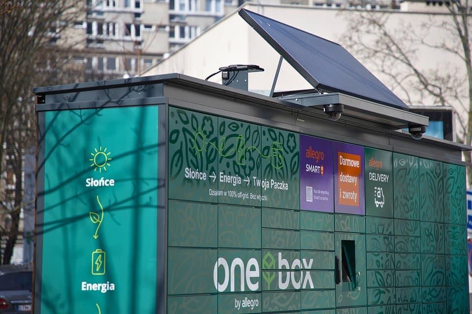 Allegro przyspiesza rozwój Delivery dzięki nowej generacji One Boxów bez podłączenia do prądu
